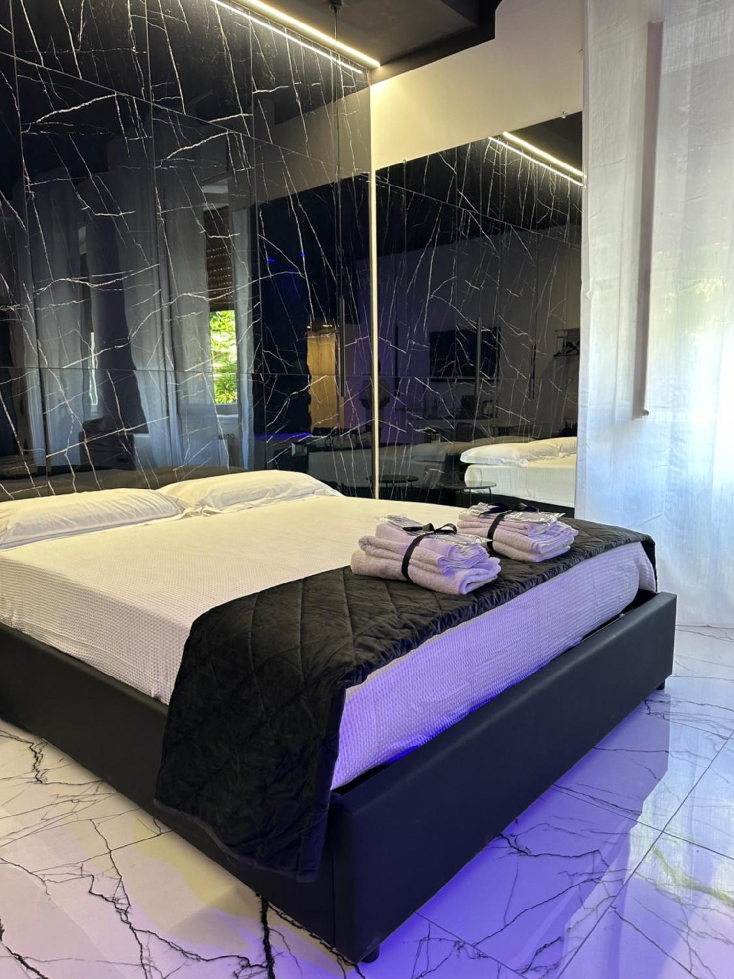 Milan Hub Private Spa Exterior foto